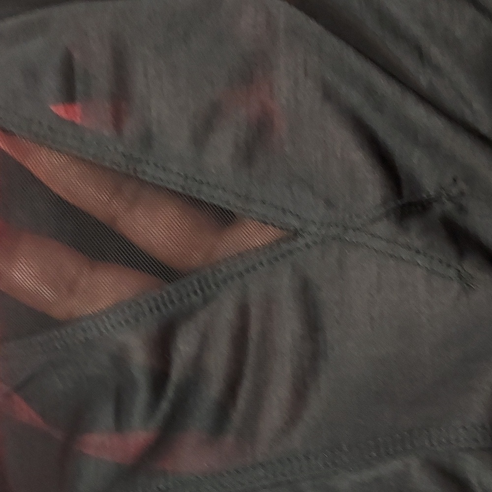 ZOBHA Activewear top - Picture 10 of 10